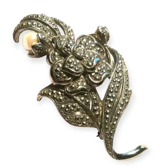KENNETH J LANE VINTAGE MARCASITE PEARL BROOCH - Picture 1 of 10